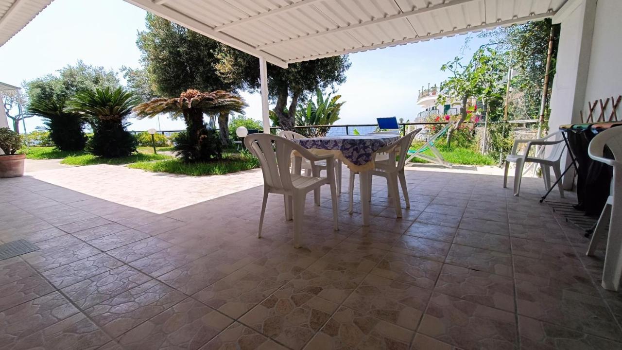 Appartement La Dea Del Mare à Forio di Ischia Extérieur photo