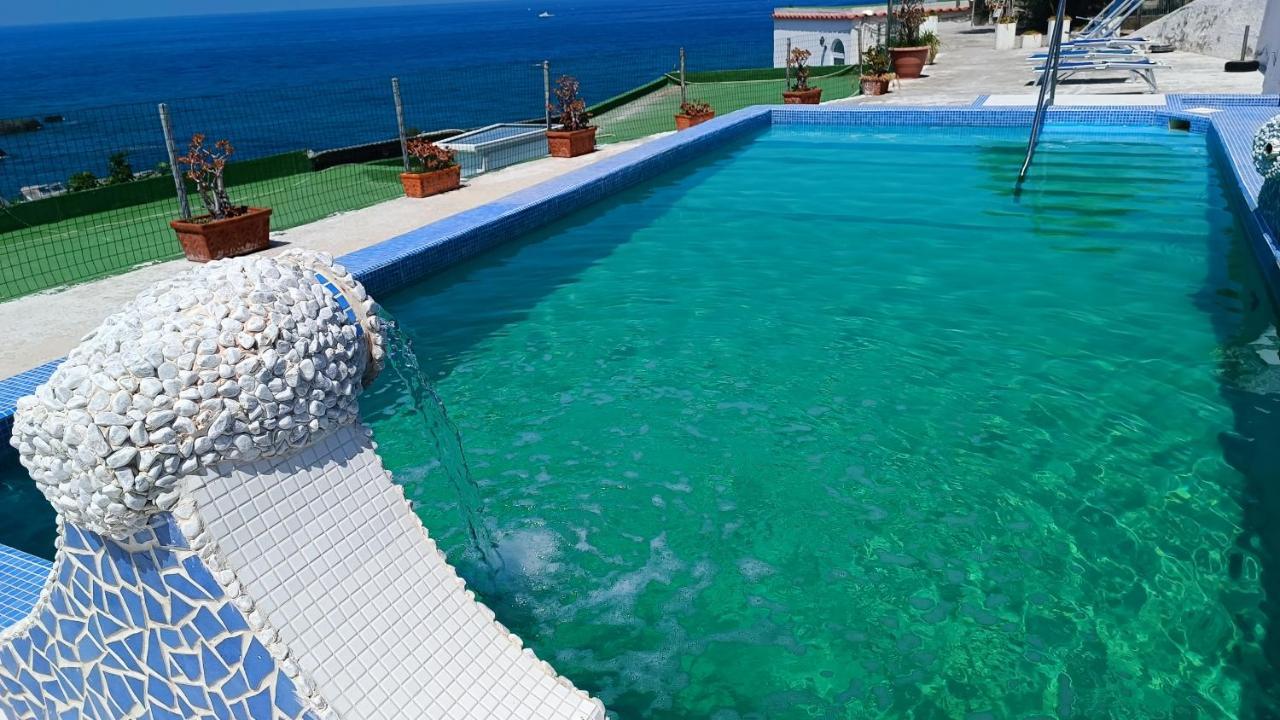 Appartement La Dea Del Mare à Forio di Ischia Extérieur photo