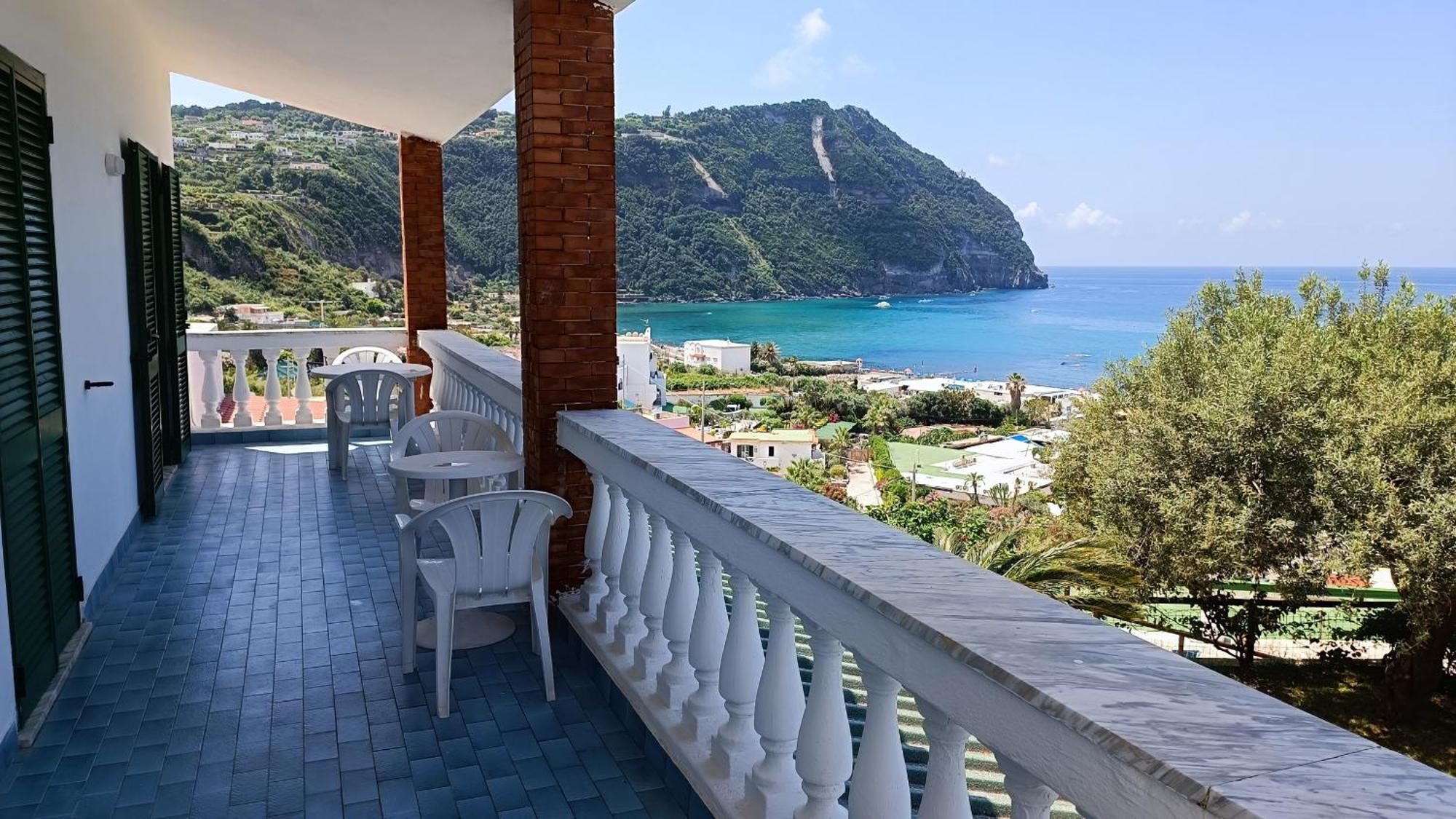 Appartement La Dea Del Mare à Forio di Ischia Extérieur photo